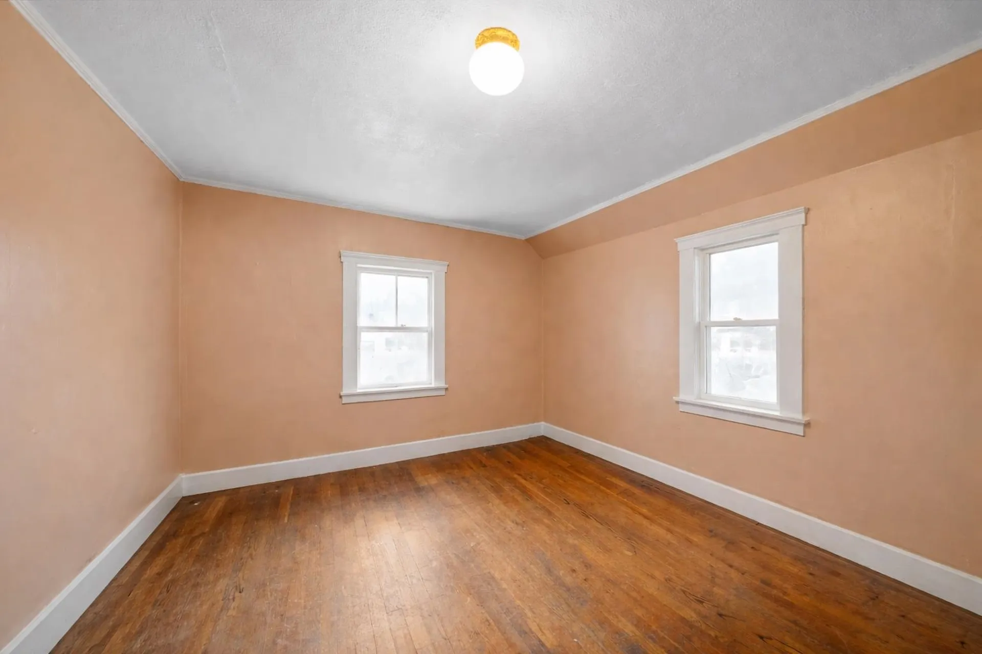 13 Mechanic Street Farmington NH 03835