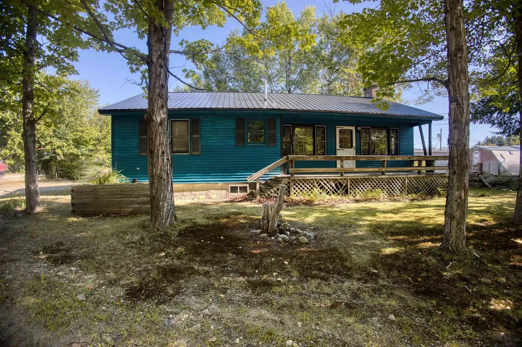 10 Dore Street Ossipee NH 03814