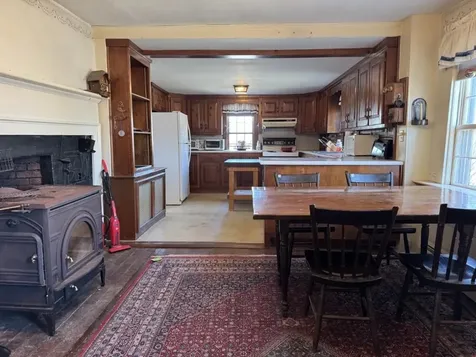 146 Drinkwater Road Kensington NH 03833