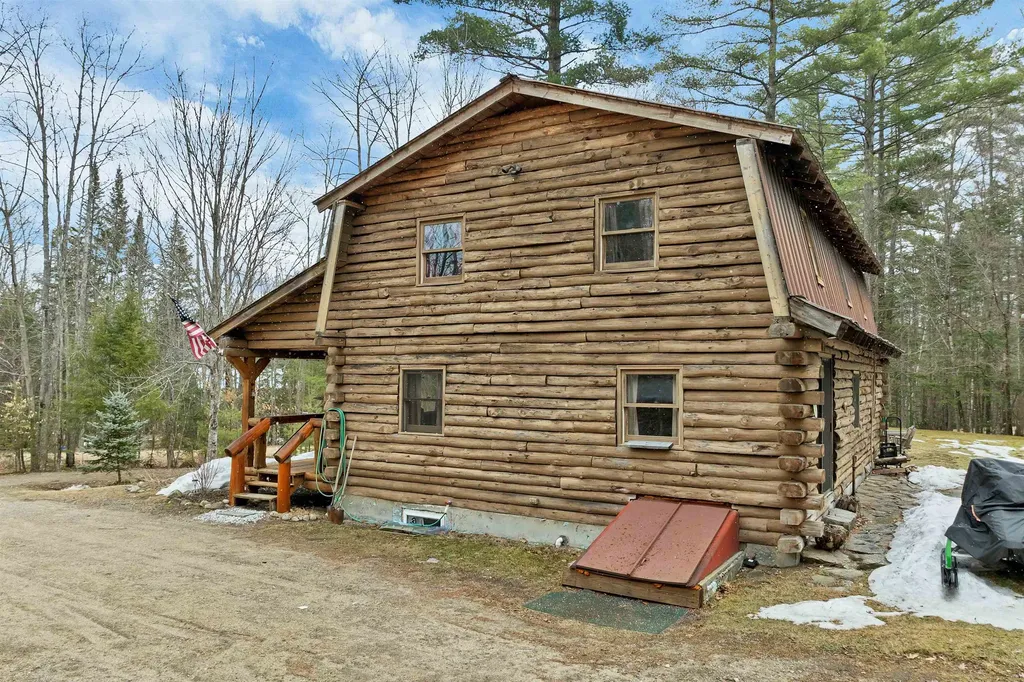 109 Mountain View Road Campton NH 03223