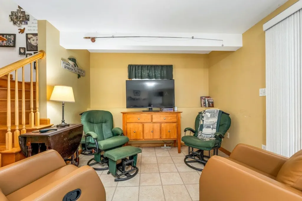 21 Cedergren Road New Durham NH 03855