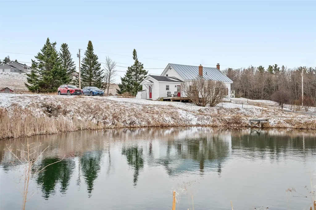 57 Manning Road Orange VT 05649