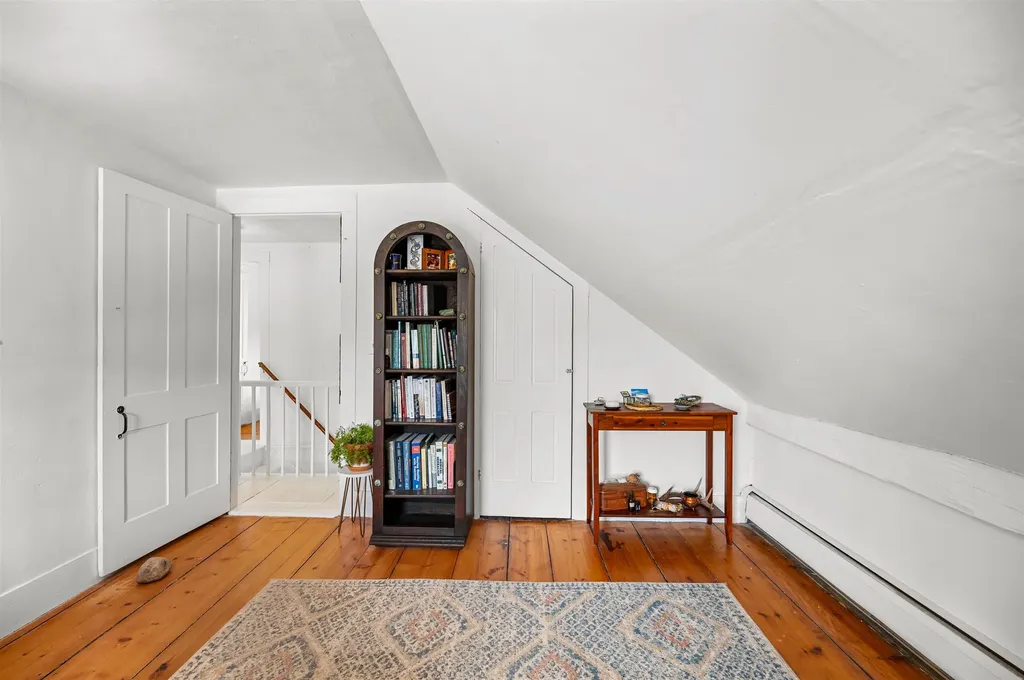 57 Manning Road Orange VT 05649