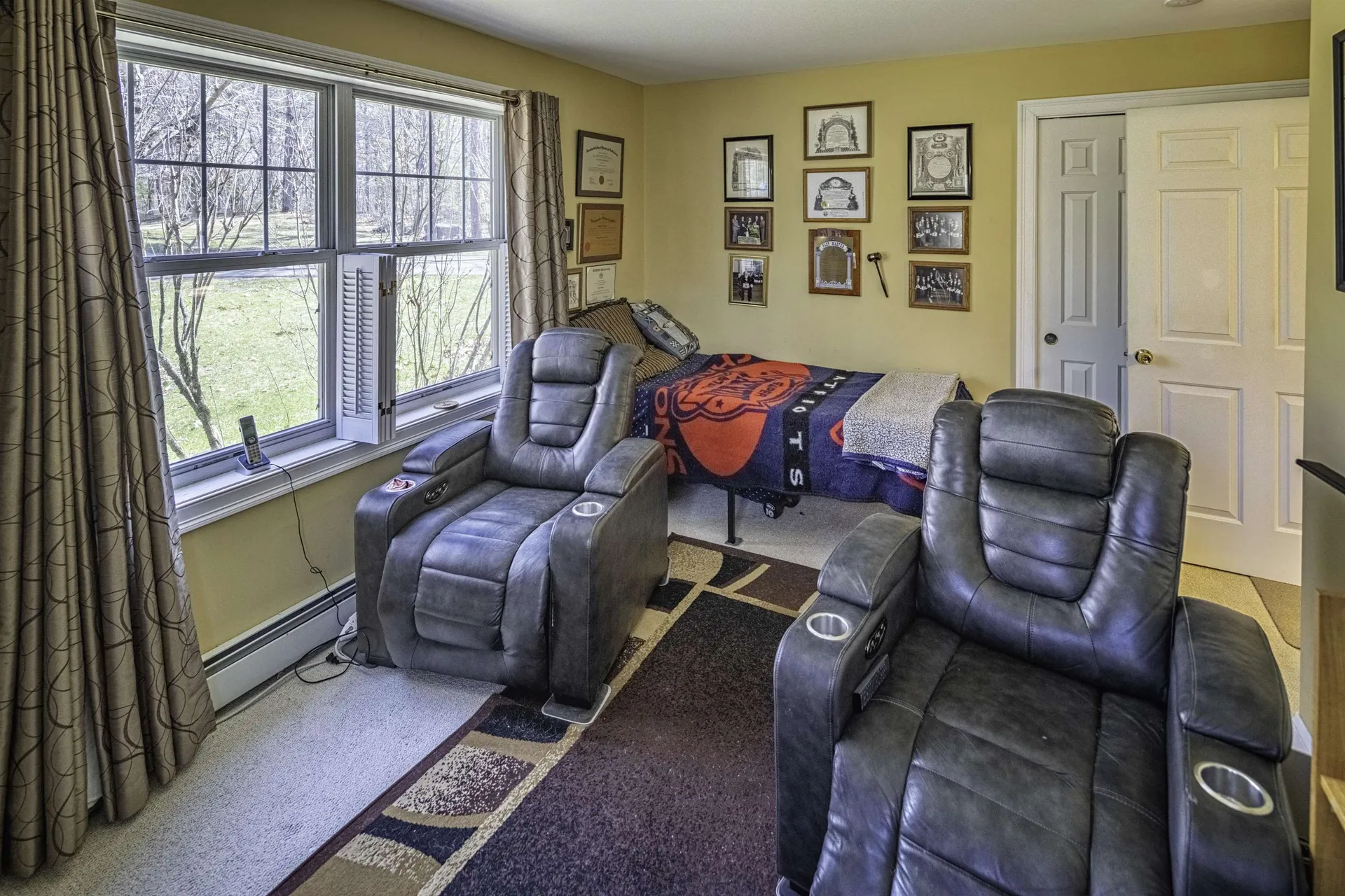 6 Roysann Way Durham NH 03824