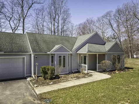 6 Roysann Way Durham NH 03824