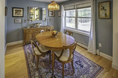 6 Roysann Way Durham NH 03824