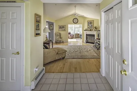 6 Roysann Way Durham NH 03824