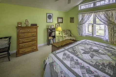 6 Roysann Way Durham NH 03824