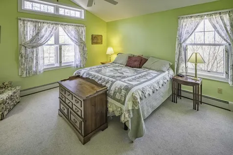 6 Roysann Way Durham NH 03824