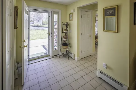 6 Roysann Way Durham NH 03824