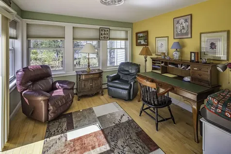 6 Roysann Way Durham NH 03824