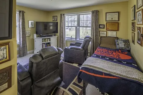 6 Roysann Way Durham NH 03824