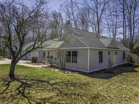 6 Roysann Way Durham NH 03824