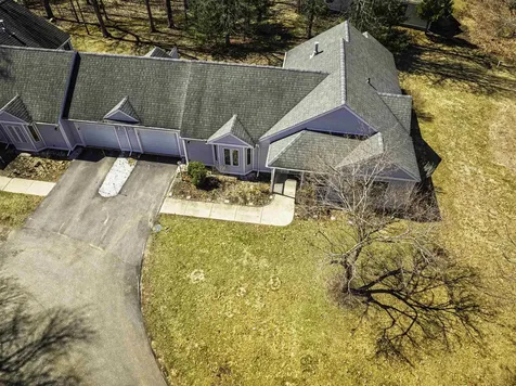 6 Roysann Way Durham NH 03824