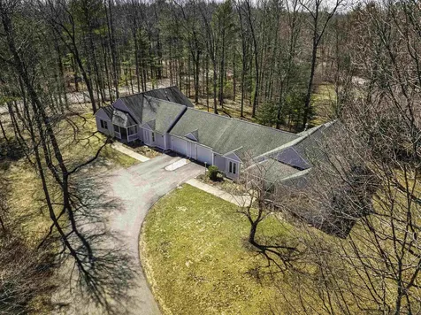 6 Roysann Way Durham NH 03824