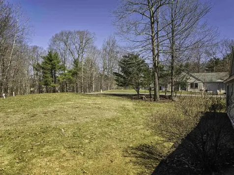 6 Roysann Way Durham NH 03824