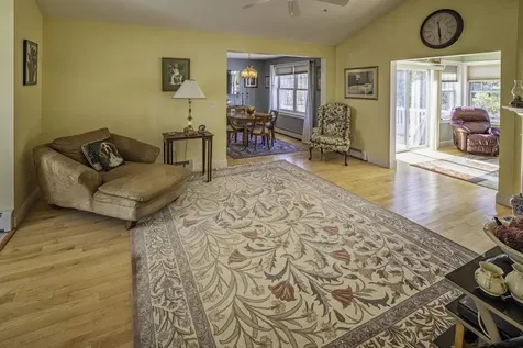 6 Roysann Way Durham NH 03824