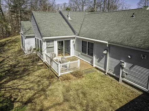 6 Roysann Way Durham NH 03824