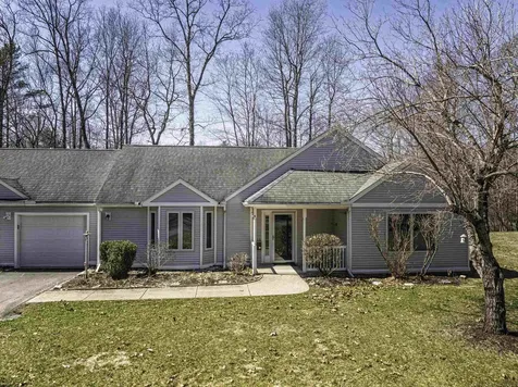 6 Roysann Way Durham NH 03824