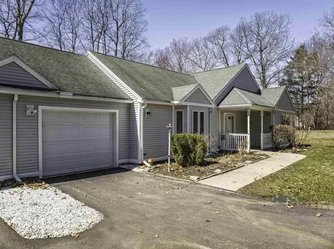 6 Roysann Way Durham NH 03824