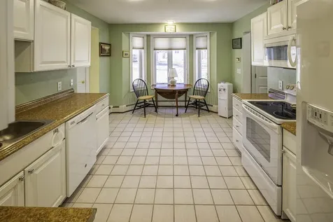 6 Roysann Way Durham NH 03824