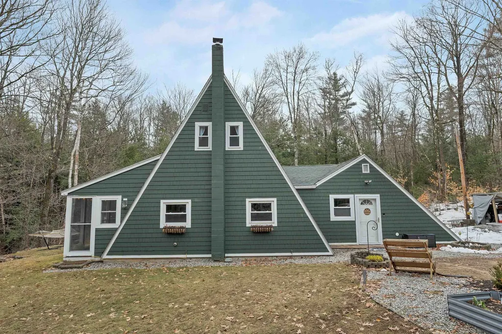 76 Cox Road Campton NH 03223