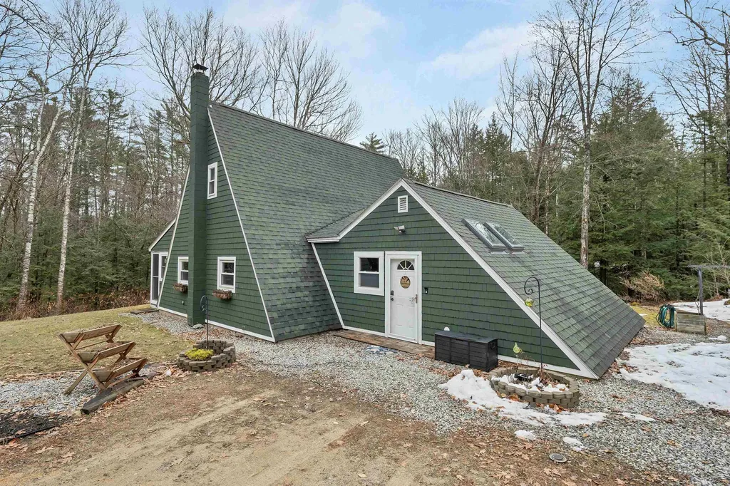 76 Cox Road Campton NH 03223