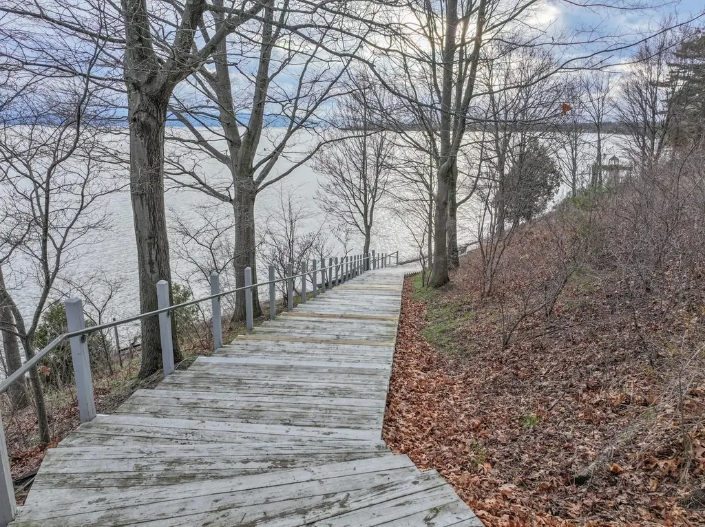 5 Birchwood Lane Burlington VT 05408