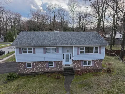 5 Birchwood Lane Burlington VT 05408