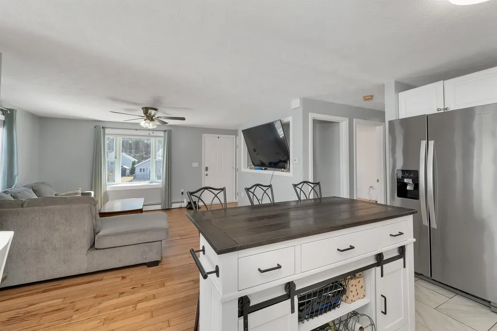 3 Dennison Avenue Salem NH 03079