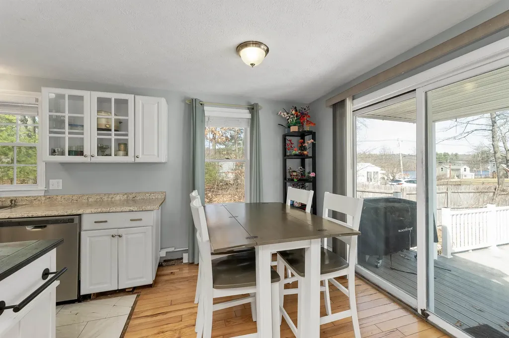 3 Dennison Avenue Salem NH 03079