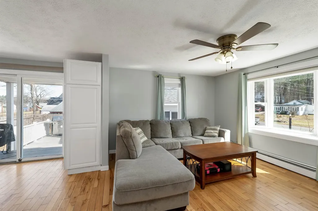 3 Dennison Avenue Salem NH 03079