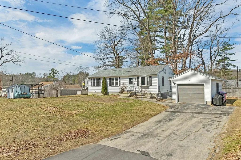 3 Dennison Avenue Salem NH 03079