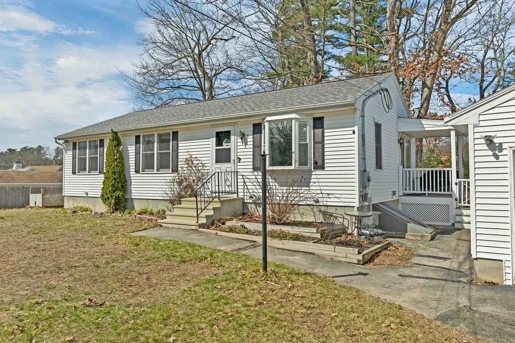 3 Dennison Avenue Salem NH 03079