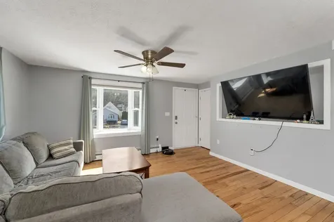 3 Dennison Avenue Salem NH 03079