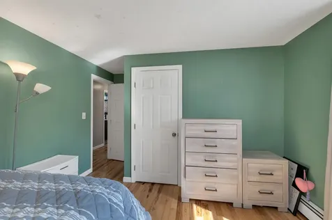 3 Dennison Avenue Salem NH 03079