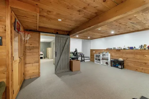 3 Dennison Avenue Salem NH 03079