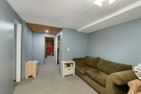 3 Dennison Avenue Salem NH 03079