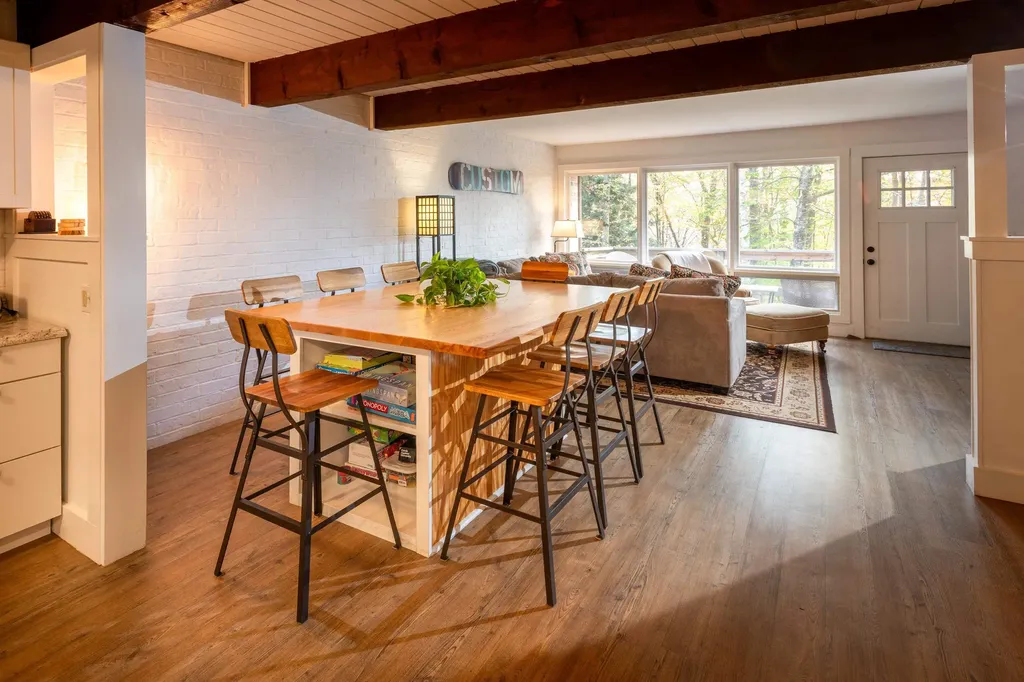 67 Fox Hill Road Stowe VT 05672