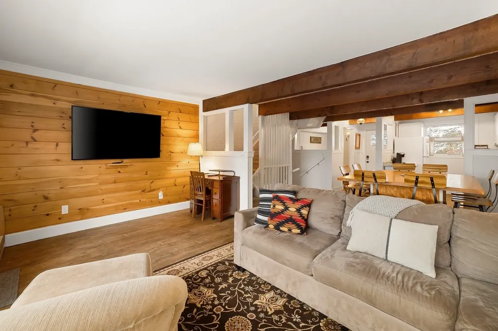 67 Fox Hill Road Stowe VT 05672