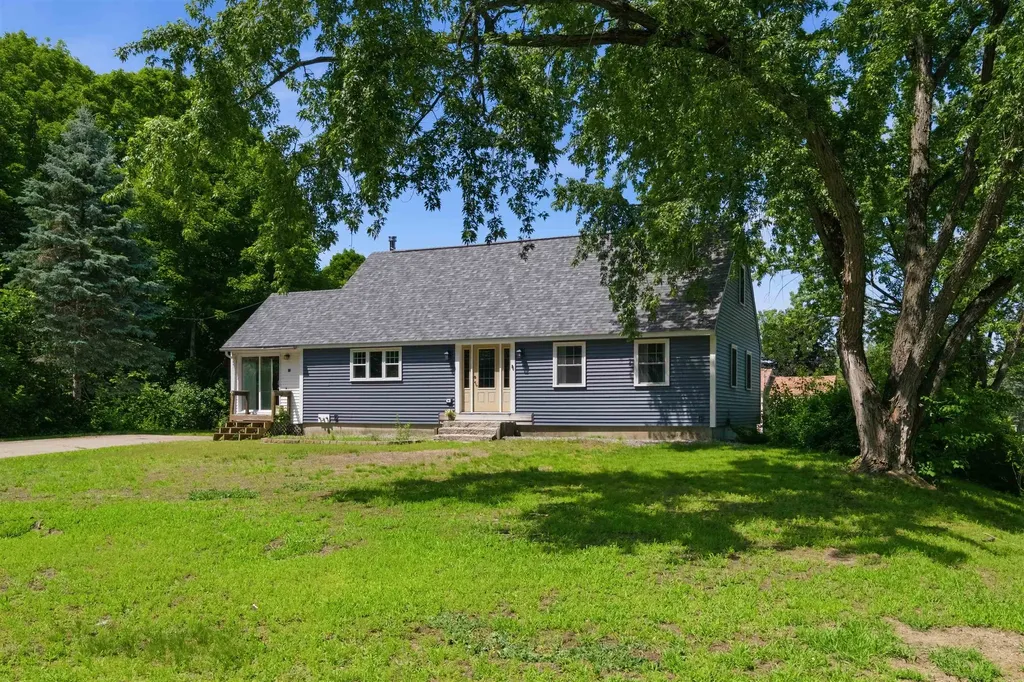 15 Henderson Road Gilford NH 03249