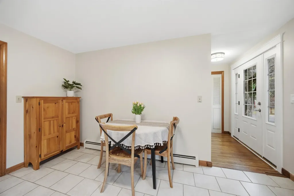 15 Henderson Road Gilford NH 03249