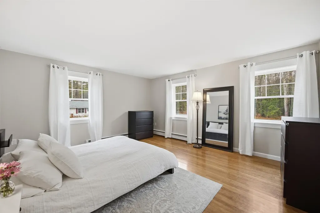 15 Henderson Road Gilford NH 03249