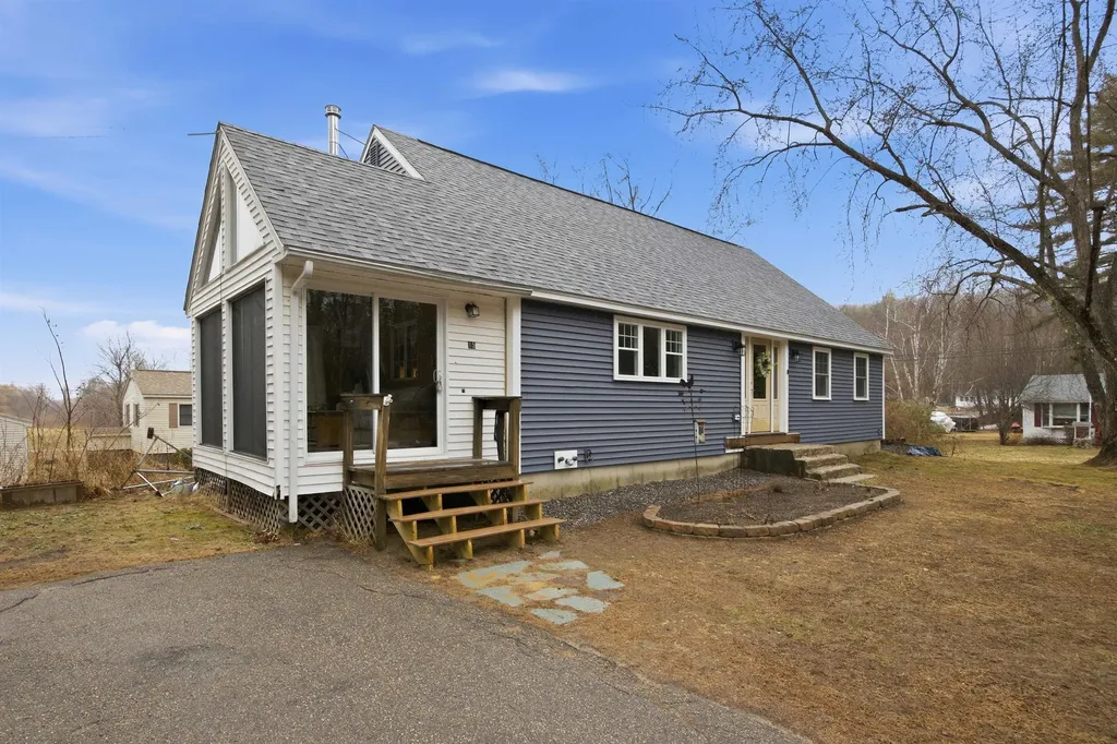 15 Henderson Road Gilford NH 03249