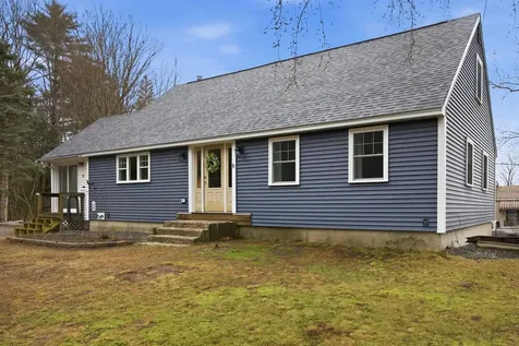 15 Henderson Road Gilford NH 03249
