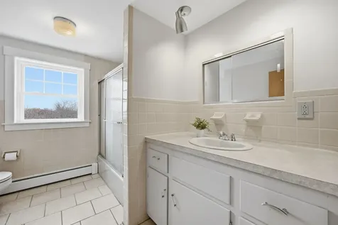 15 Henderson Road Gilford NH 03249