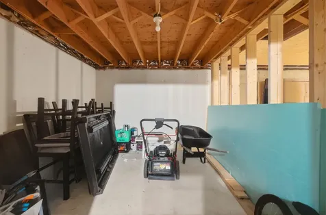 15 Henderson Road Gilford NH 03249