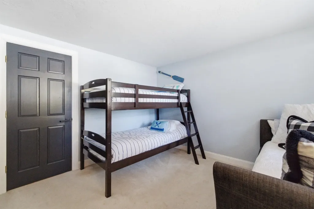 38 Crane Circle Laconia NH 03246