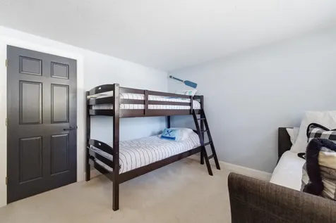 38 Crane Circle Laconia NH 03246
