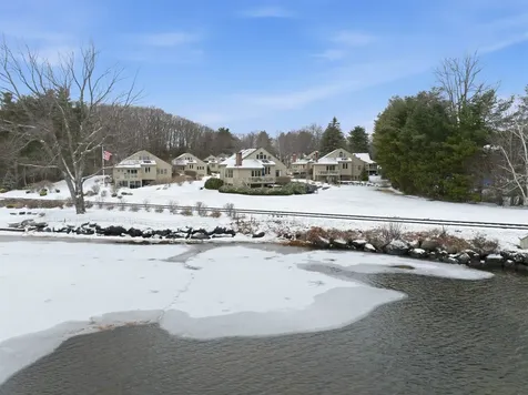 38 Crane Circle Laconia NH 03246
